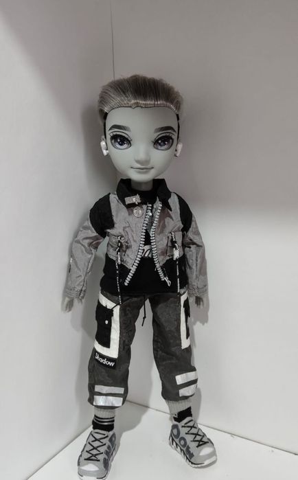 Продам куклу мальчика