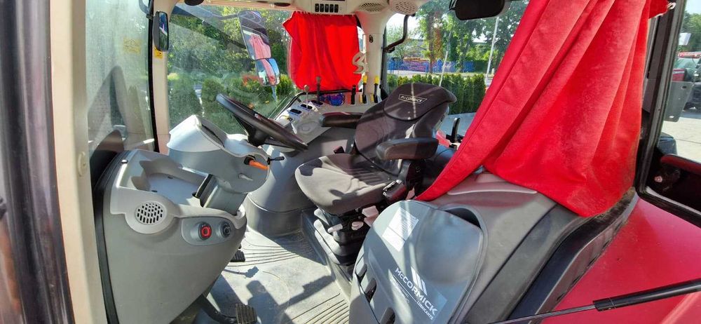 Tractor McCormick X7.690 Efficient T3 SH