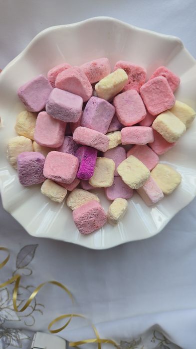 Сублимированные фрукты и мороженое