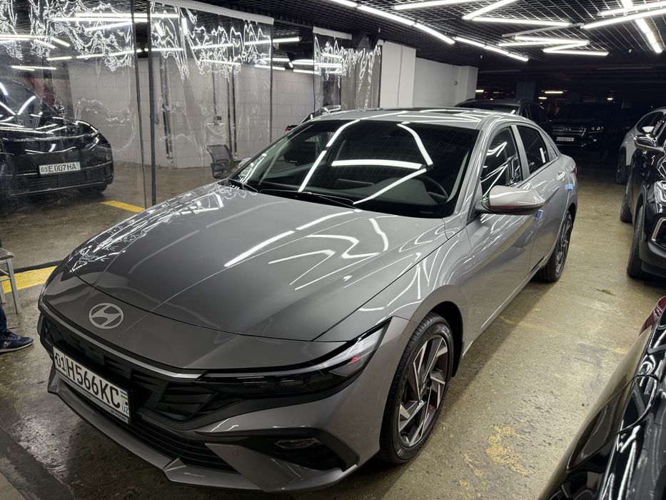 Hyundai elantra 2025