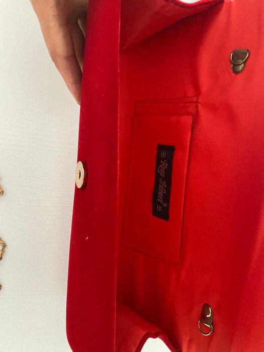 Продаю женскую сумочку