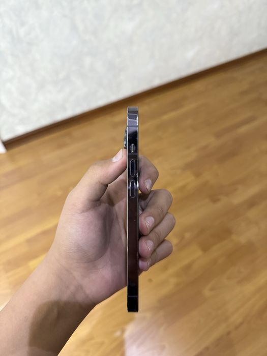 Iphone 14 pro purple