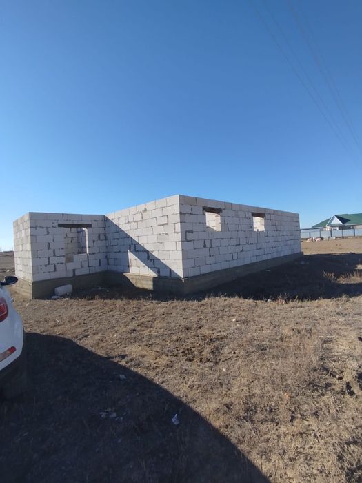 Дом недостроенный