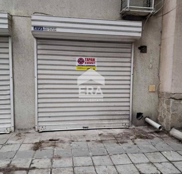 Партерен гараж, завършен до ключ, за продажба, с лице към улица, в рай