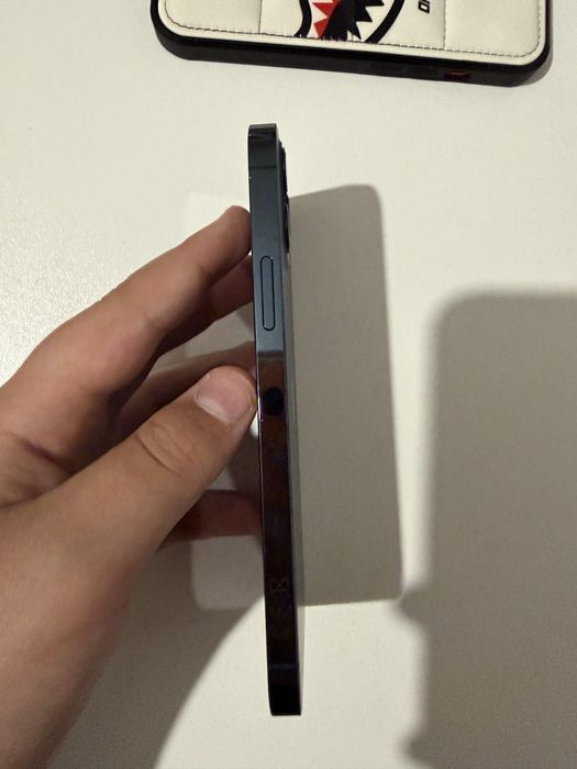 Iphone 12 pro 256 gb  като нов