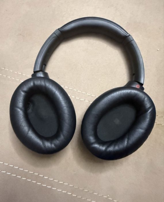 Sony wh 1000 xm4. iPhone Samsung