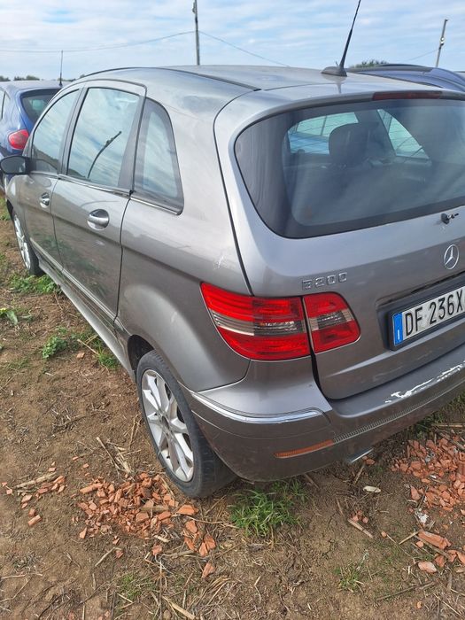 Dezmembrez mercedes b class 2.0 cdi