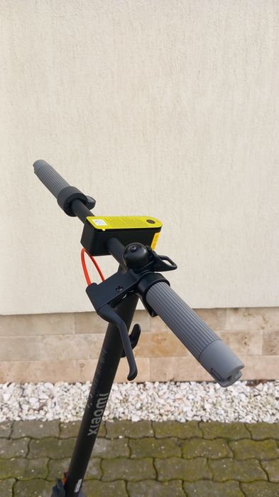 Xiaomi scooter 5 NOUĂ NEACTIVATĂ,

10 inch, pliabilă