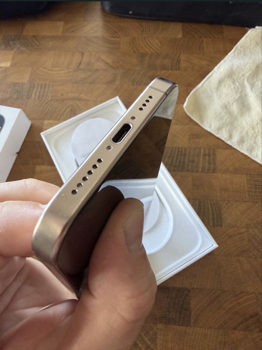 Vand iphone 16 Pro Max Desert Titanium 256Gb