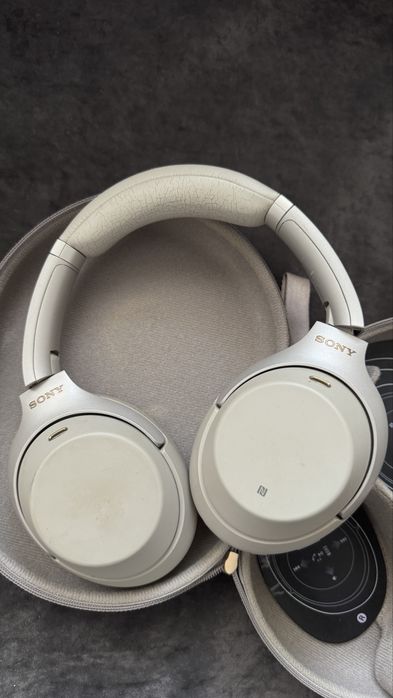 Sony wh-1000xm3 Headphones
