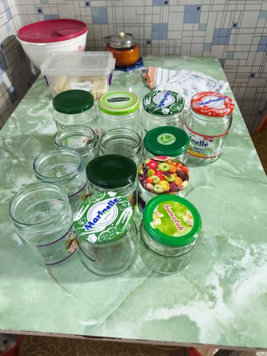 Продам  банки стеклянные 1 литр