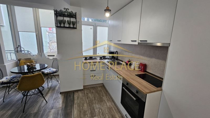 ТРИСТАЕН апартамент под наем - Гръцки квартал