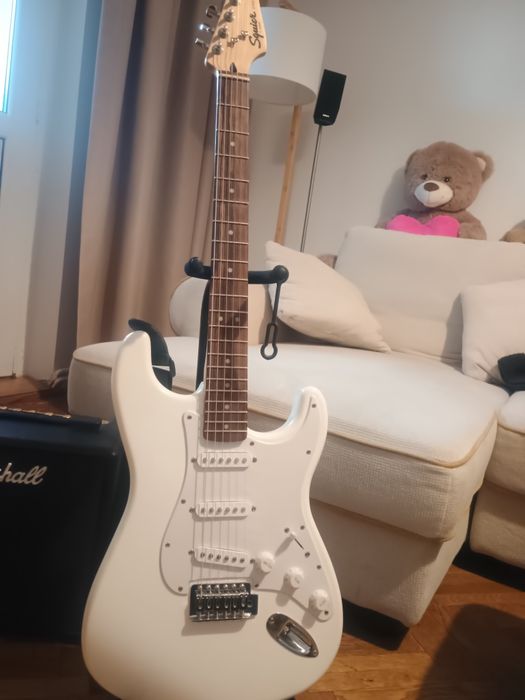 Chitară electrică Squier Stratocaster