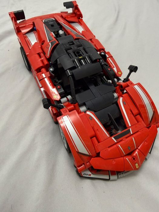 LEGO Technic Ferrari FXX K (42212) – Complet, cu cutie și instrucțiuni