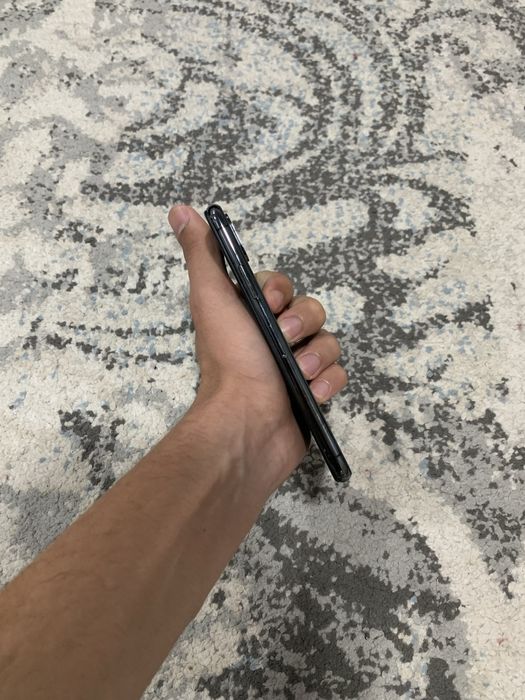 Iphone xs sotiladi