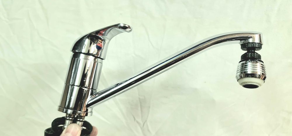 Смесители за умивалник баня, кухня, (смеситена батерия) стоящи 2бр.