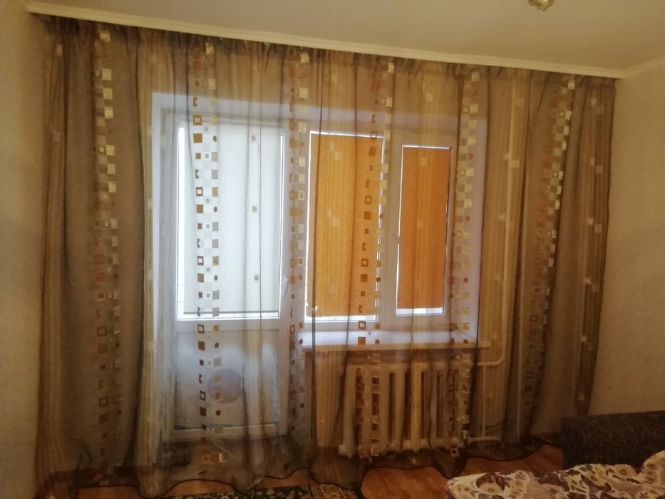 Продам б/у тюли на окна
