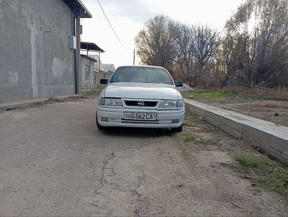 Opel vektra sotiladi