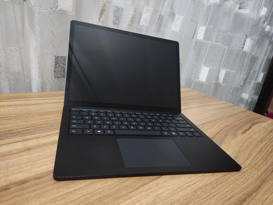 Laptop 4 512 gb sensor