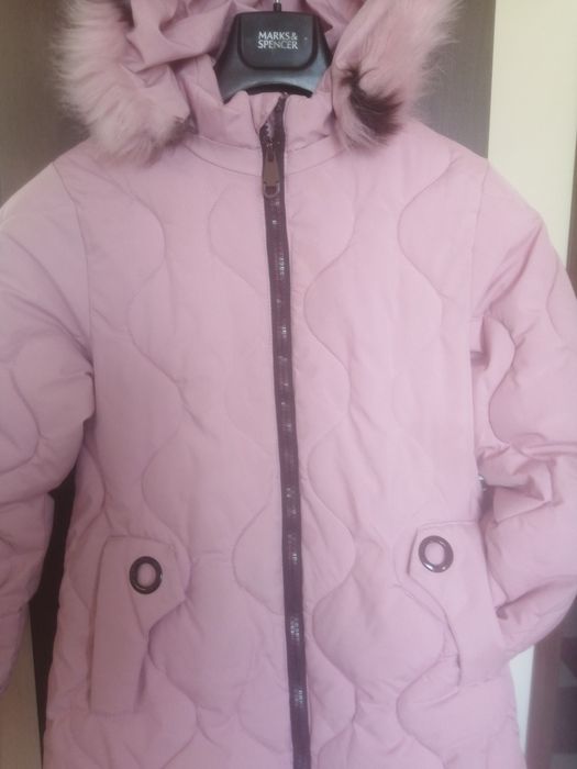 Дамско яке, за есенно зимен сезон.