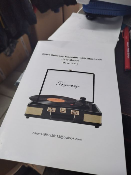 3-скоростен Bluetooth  винилов плейър, син с вградени високоговорители