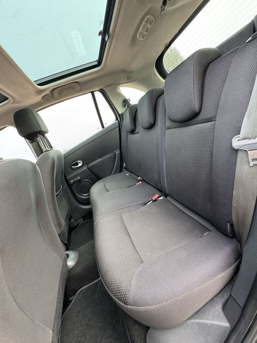 Vand Renault Clio GrandTour 1.2 Benzina 2009  Panoramic Inmatriculat