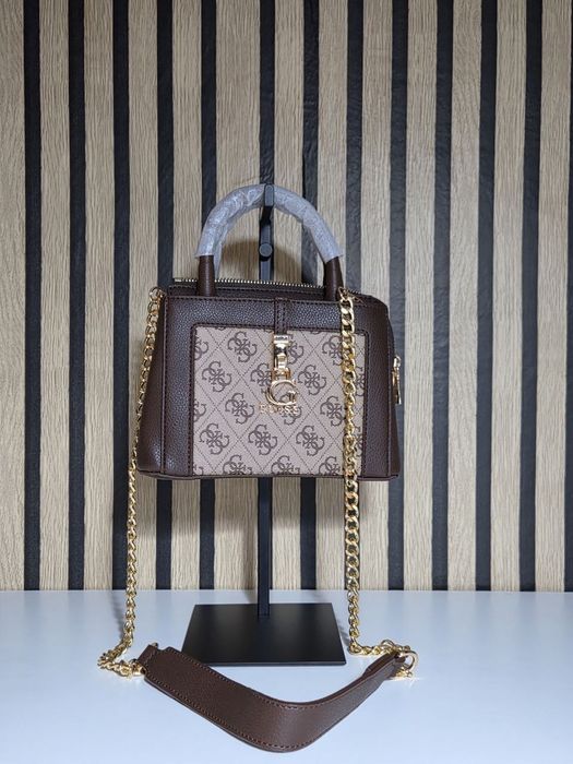 Geanta de dama Guess