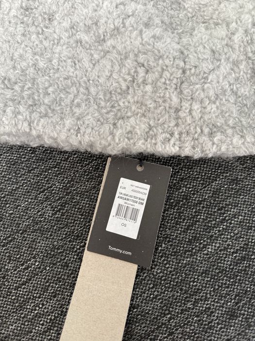 Tommy Jeans Teddy caciula dama culoare gri marime OS noua originala