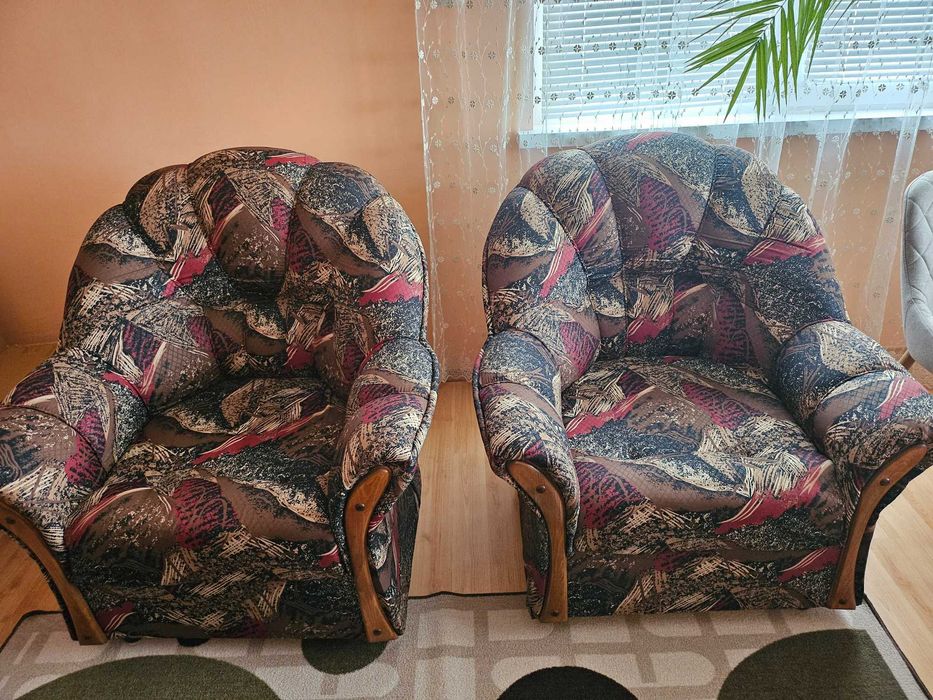 Разтегателен диван с два фотьойла