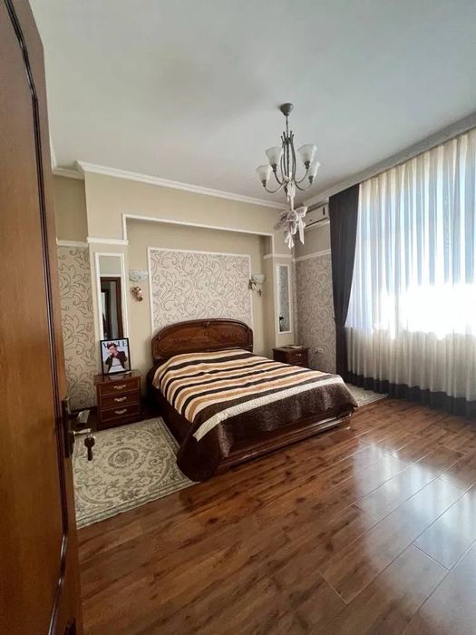 Сдается участок на 4,10 соток, 7 комнат Яккасарайский район ( н555 )