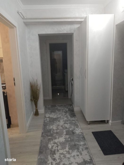 De Vanzare Apartament cu 2 camere zona Buzaului( B-uri)