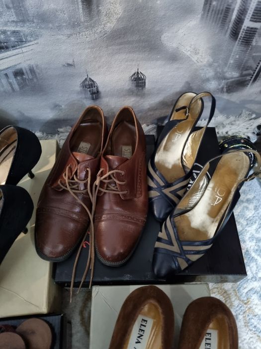 Обувь 37- 38  в одни руки