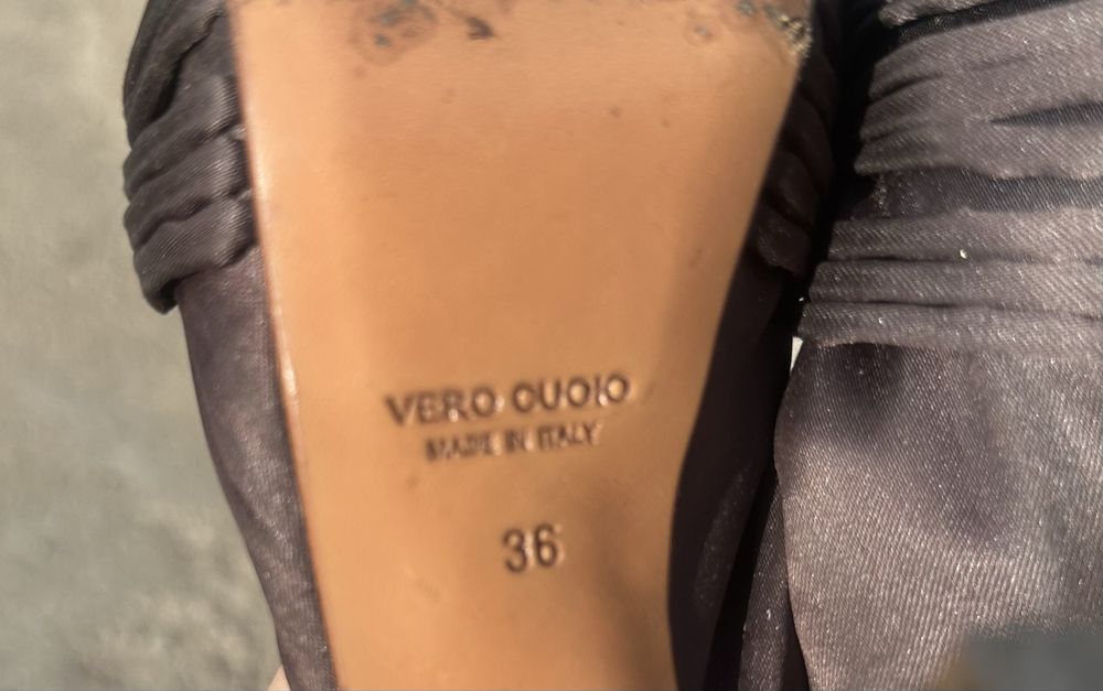 Разная обувь туфли, сапоги