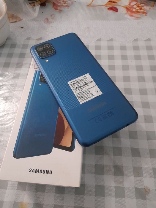 Самсунг А 12 сотилади