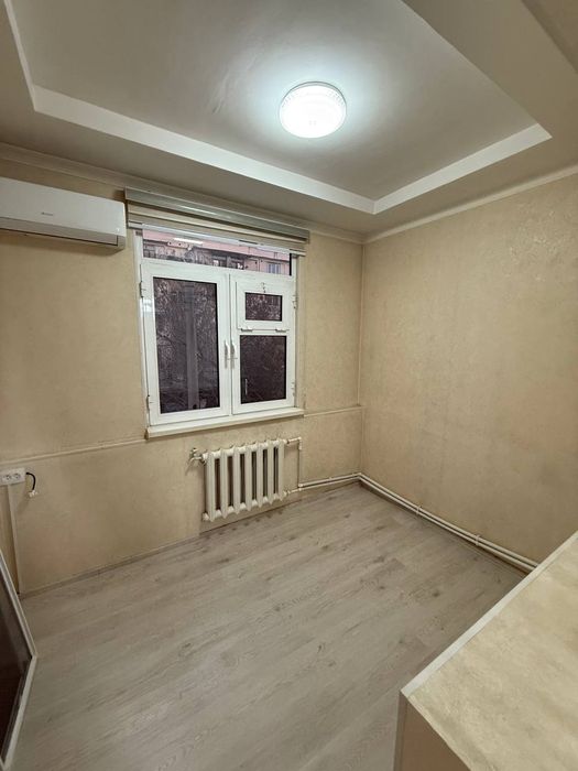 Продам 2 ком Юнусабад 10 квартал Ипотека