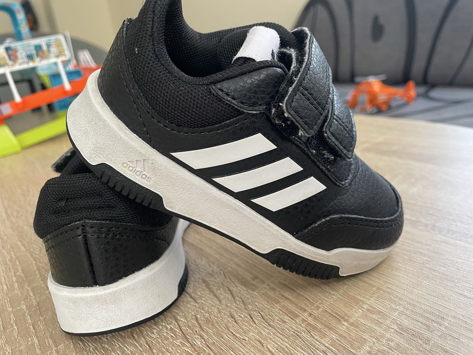 Детски маратонки Adidas размер 23