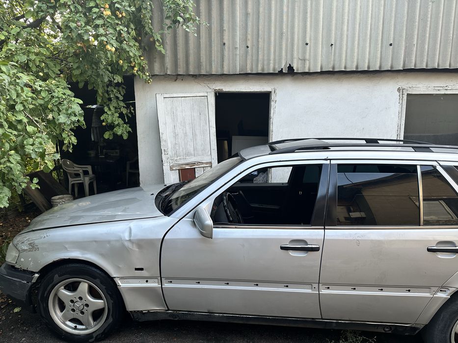 Продам Мерс 230 универсал