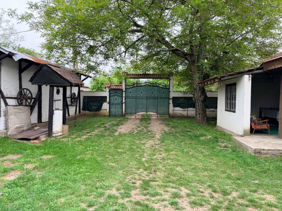 Casa de vacanță, rezidenta secundară Perișor
