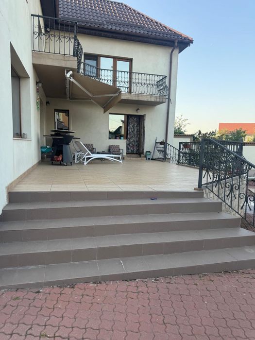 Casa Lapus Arges Rovine