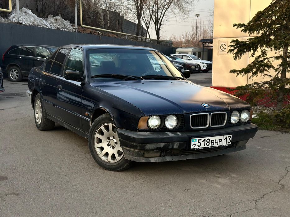 Продам БМВ Е34.