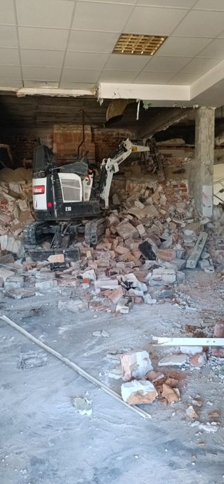 Услуги с мини Багер + чук+Дъмпер