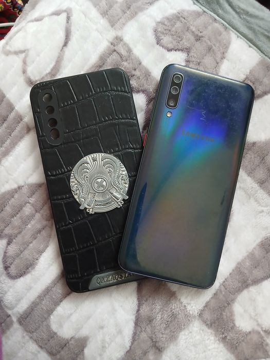 Продается телефон
