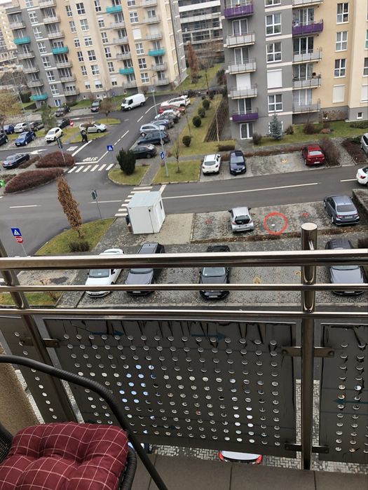 Proprietar, inchiriez apart. 2 cam. tip studio, mall Coresi, Tractorul