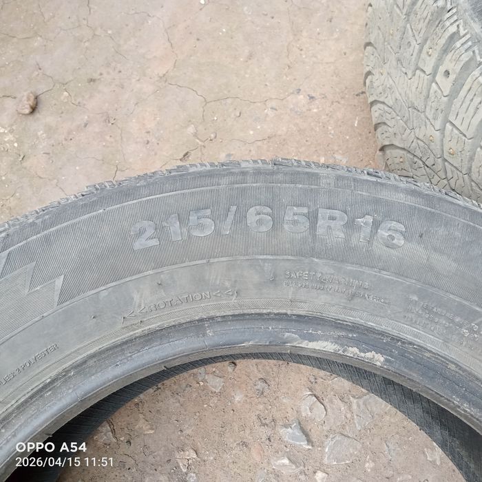 Продам шыни 215/65/16