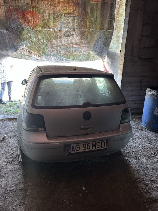 Golf 4 pentru rabla sau piese!