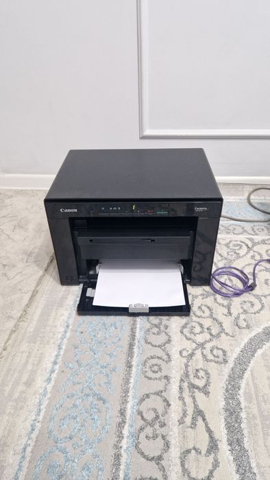 Canon i-sensys MF3010 2шт в отличном состоянием
