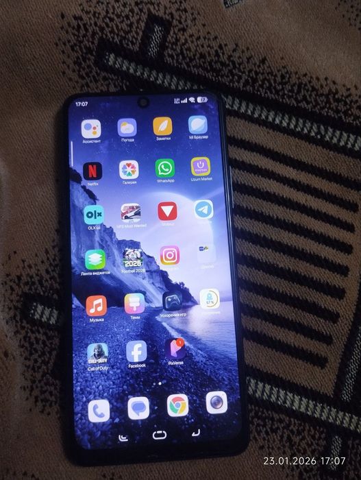 Poco f3 сотилади