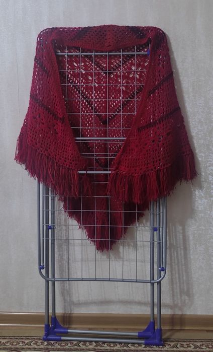 Палантин женский вязаннный