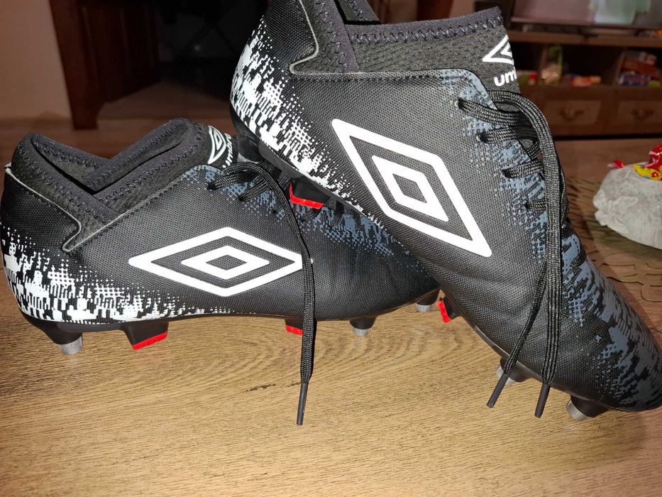 Vand ghete de fotbal