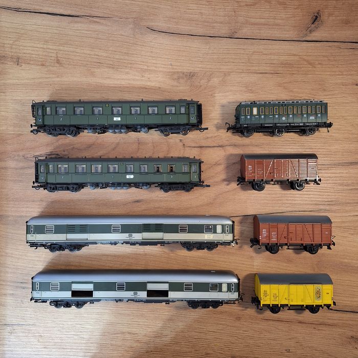 Vagoane de marfa si calatori ho